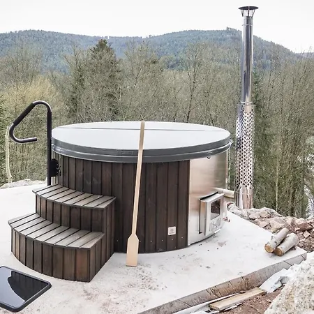 Luxus Mit 23 Zimmern Und 19 Baedern Und Villa *