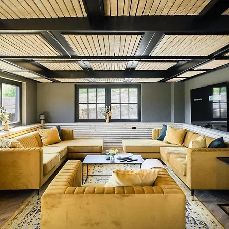 Luxus Mit 23 Zimmern Und 19 Baedern Und