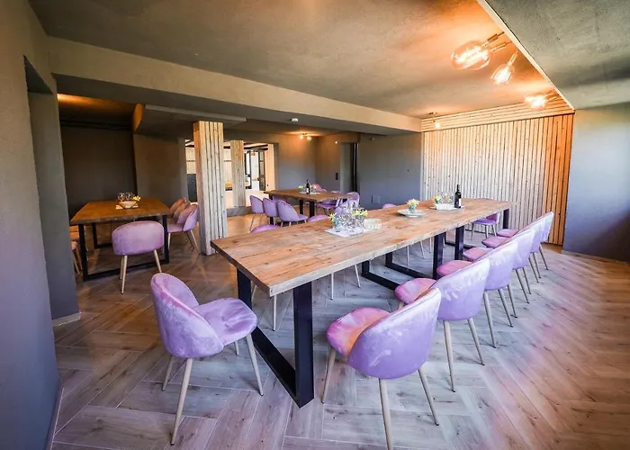 Luxus Mit 23 Zimmern Und 19 Baedern Und