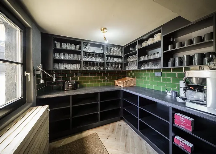 Вилла Luxus Mit 23 Zimmern Und 19 Baedern Und *