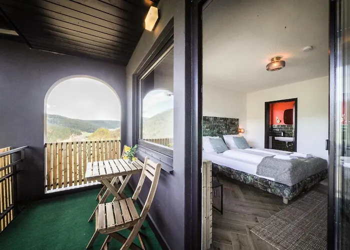 Luxus Mit 23 Zimmern Und 19 Baedern Und *