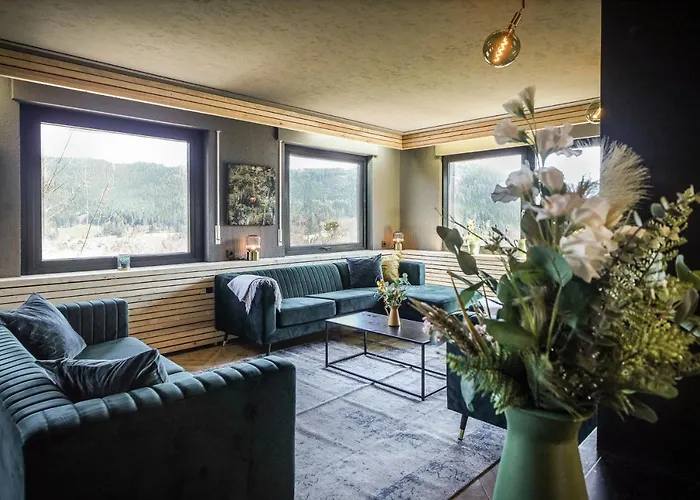 Luxus Mit 23 Zimmern Und 19 Baedern Und *