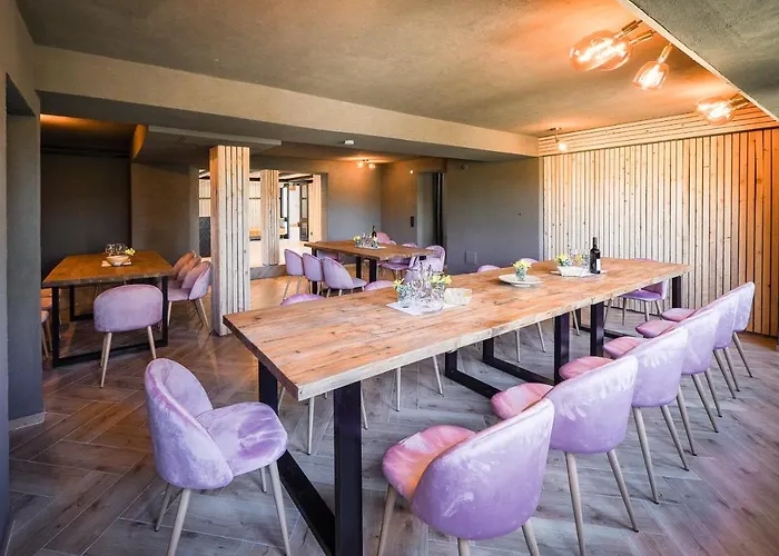 Luxus Mit 23 Zimmern Und 19 Baedern Und