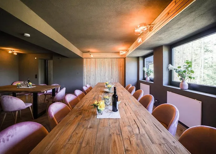 Luxus Mit 23 Zimmern Und 19 Baedern Und Вилла