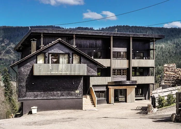 Вилла Luxus Mit 23 Zimmern Und 19 Baedern Und *