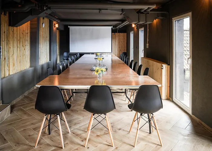 Вилла Luxus Mit 23 Zimmern Und 19 Baedern Und Байрсброн